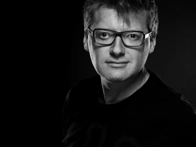 Porträt von Wolfgang Lehner in Schwarzweiß